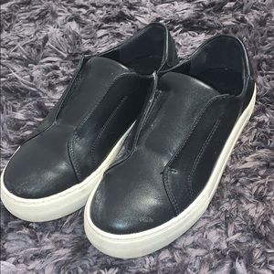 JSLIDES SNEAKERS